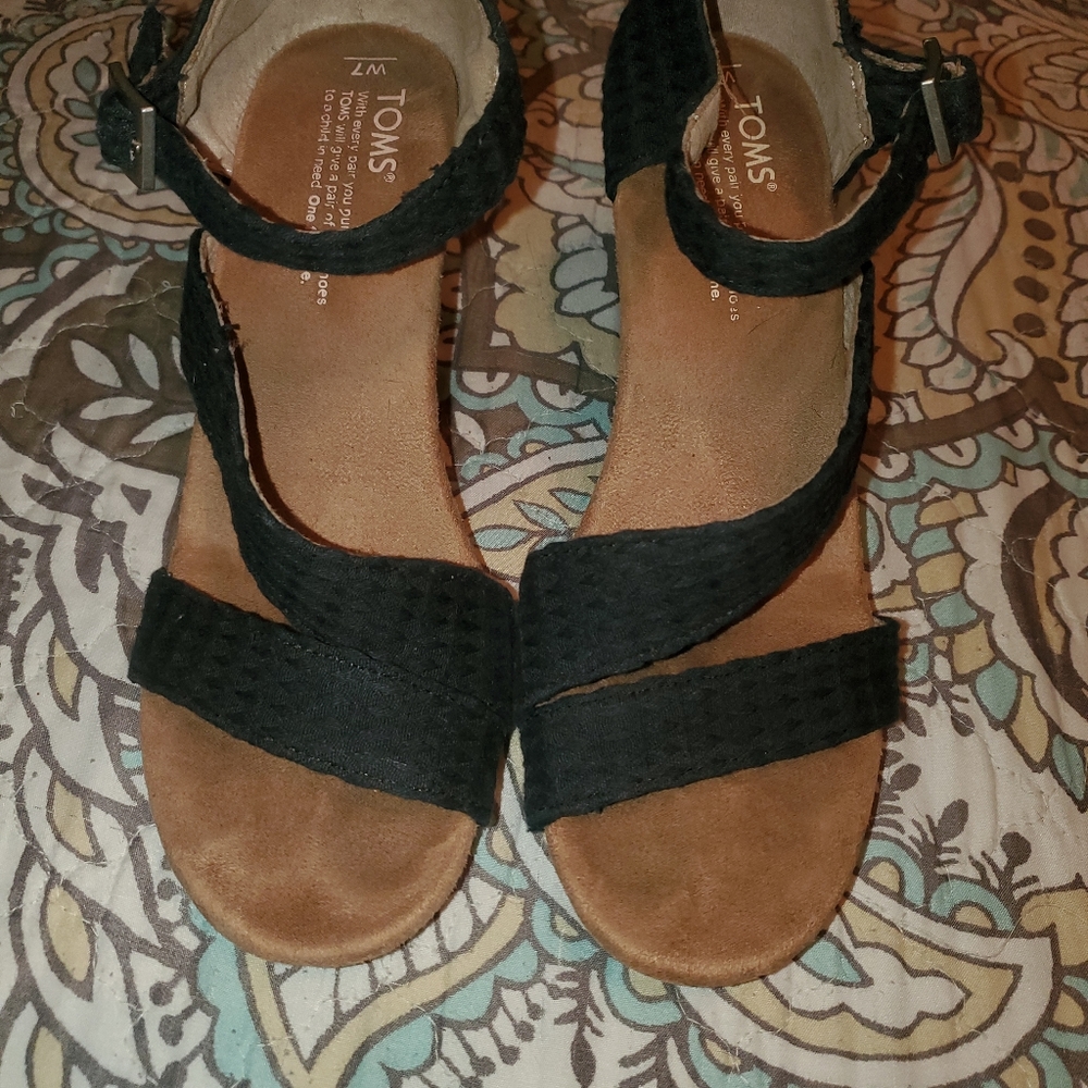Tom's Navy Blue Wedges